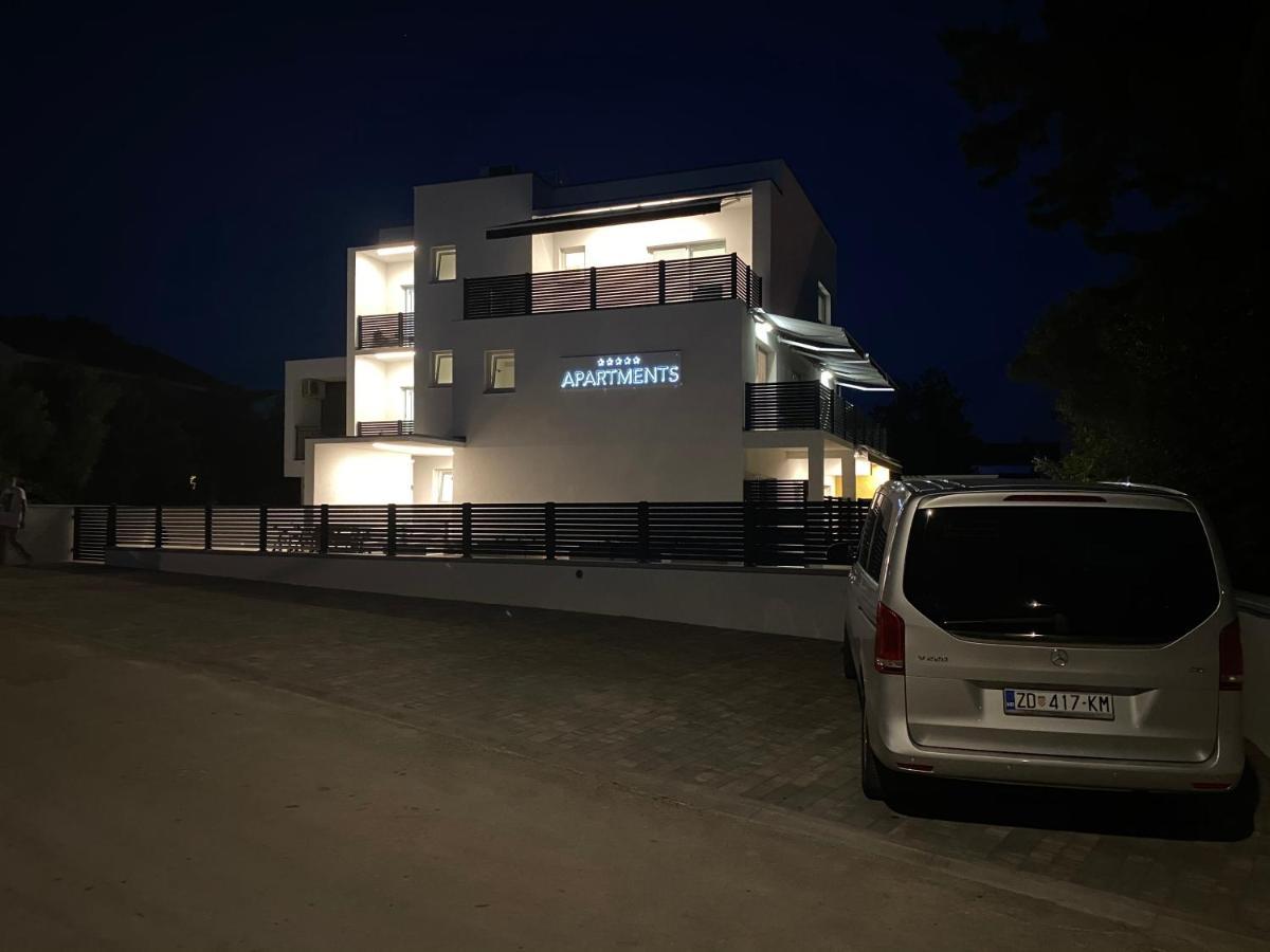 Apartmani Kumenat Biograd Na Moru Exterior foto